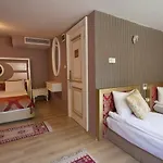 Otel Queens Land İstanbul