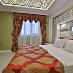 Otel Queens Land 2*