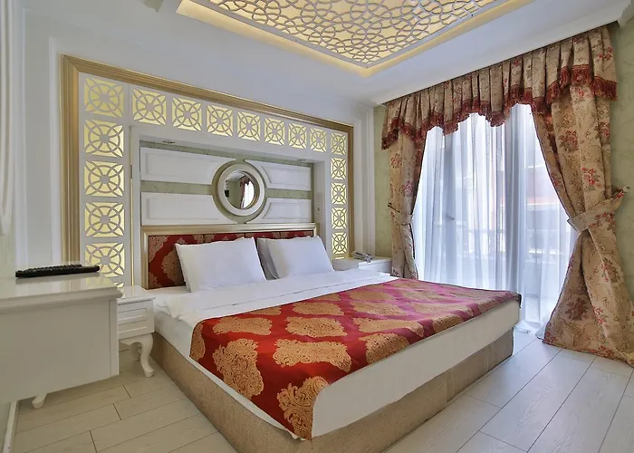 Queens Land Отель